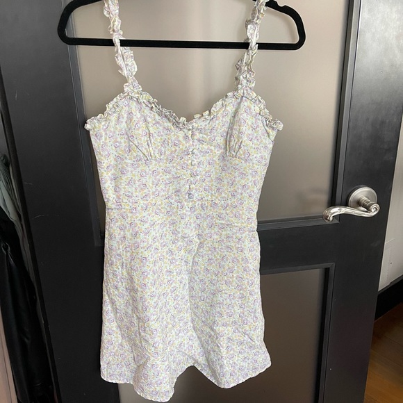 Zara Dresses & Skirts - 🌸Floral Zara Dress🌸